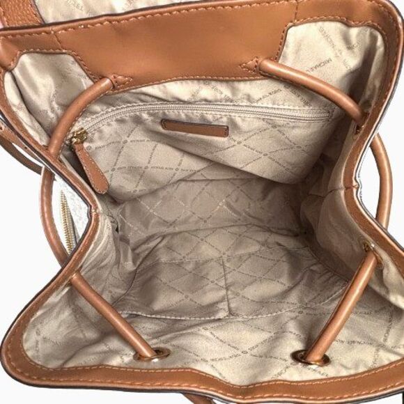 MICHAEL KORS ABBEY Vanilla Large Cargo Signature Backpack Bag 35T9GAYB7B NWOT - Picture 9 of 16